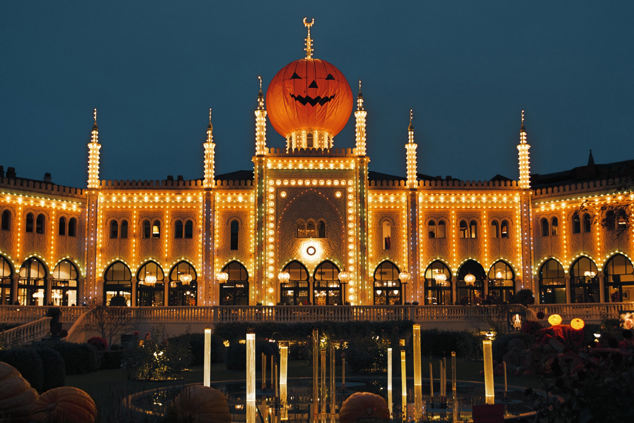 Fira Halloween på Tivoli i Köpenhamn! OURWAY Tours